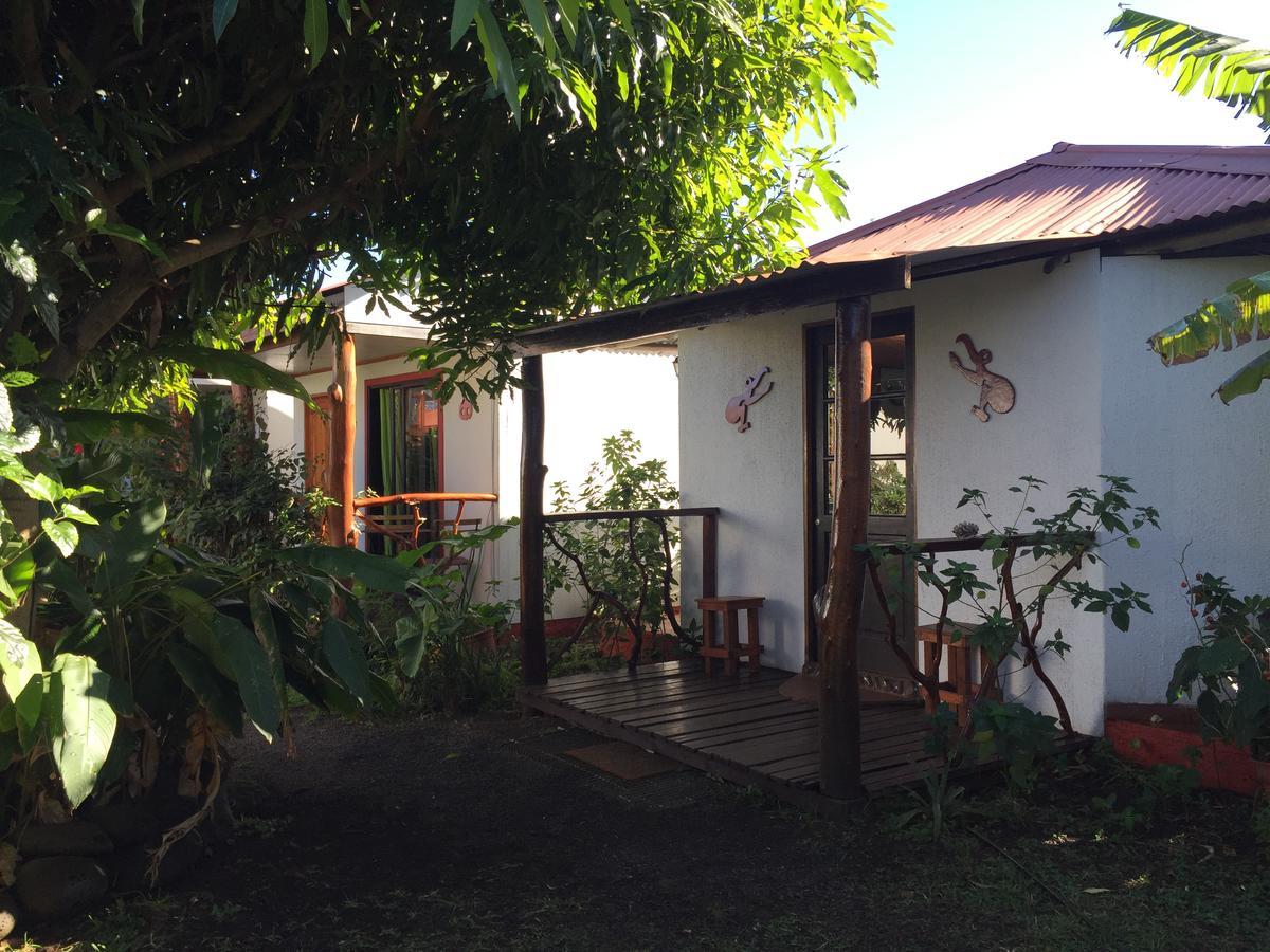 Cabanas Hinariru Nui Hanga Roa Exterior foto